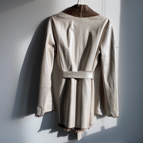 Charles Jourdan vintage pearl leather coat. - Picture 5 of 11